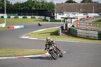 enduro-digital-images;event-digital-images;eventdigitalimages;mallory-park;mallory-park-photographs;mallory-park-trackday;mallory-park-trackday-photographs;no-limits-trackdays;peter-wileman-photography;racing-digital-images;trackday-digital-images;trackday-photos